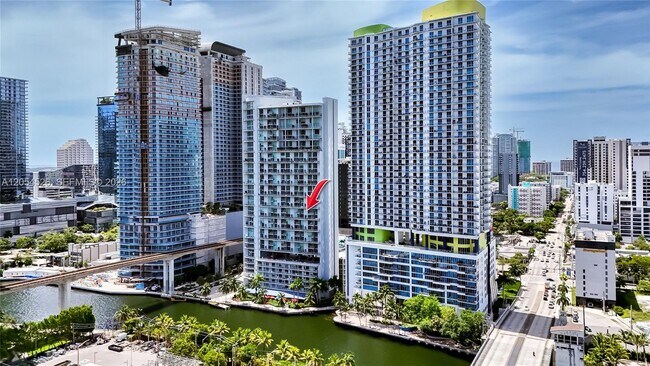 Building Photo - 690 SW 1st Ct