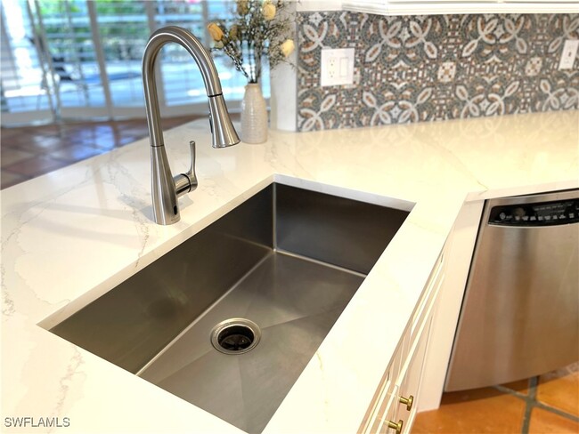 Building Photo - 7719 Ahoy Ave