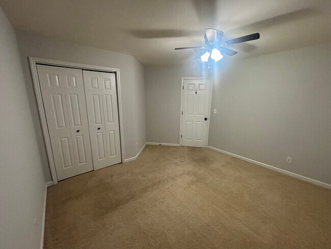 Building Photo - 510 Huntington Ridge Dr