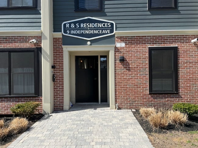 Building Photo - 9 Independence Ave