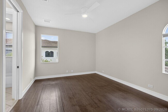 Building Photo - 625 Glenfield Way