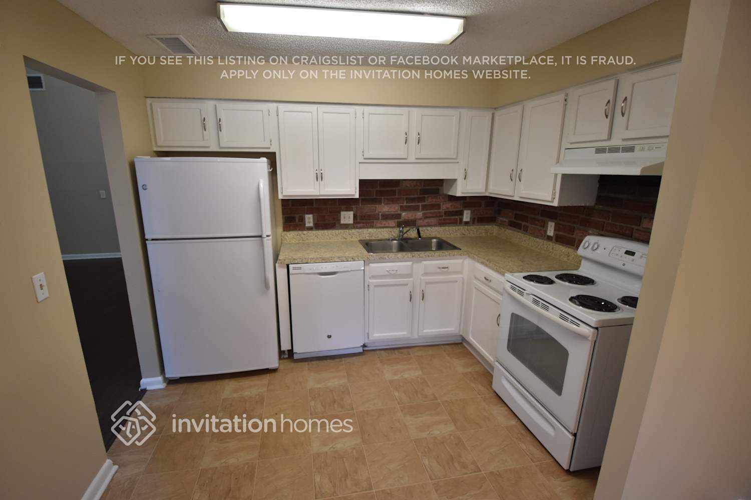 Building Photo - 3381 Maiden Voyage Cir S