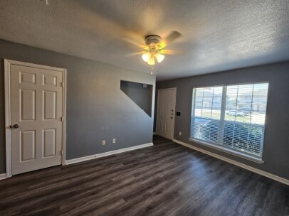 Living Room - 4005 Pilgram Dr