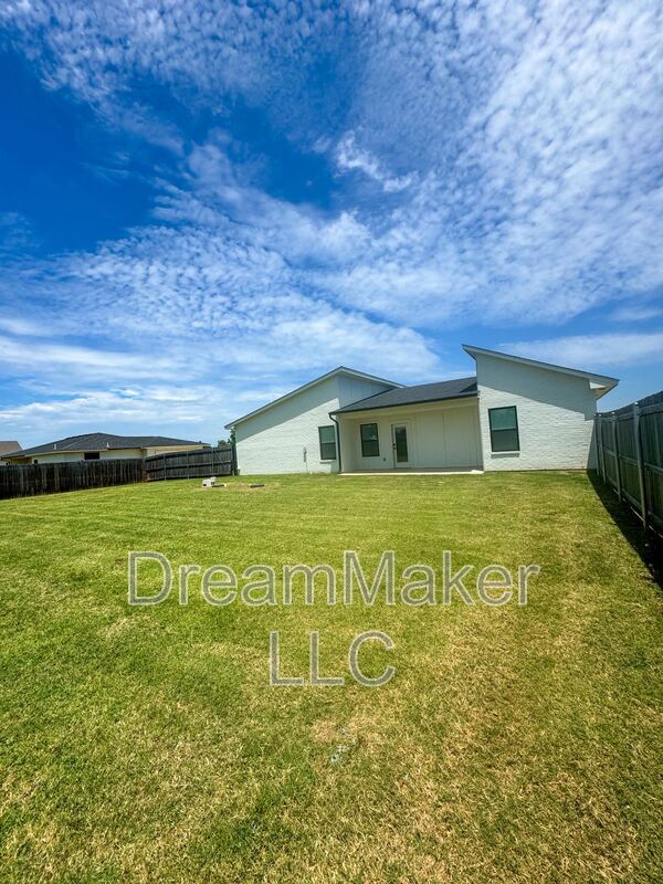 Building Photo - 4974 Magnolia Mdw Wy