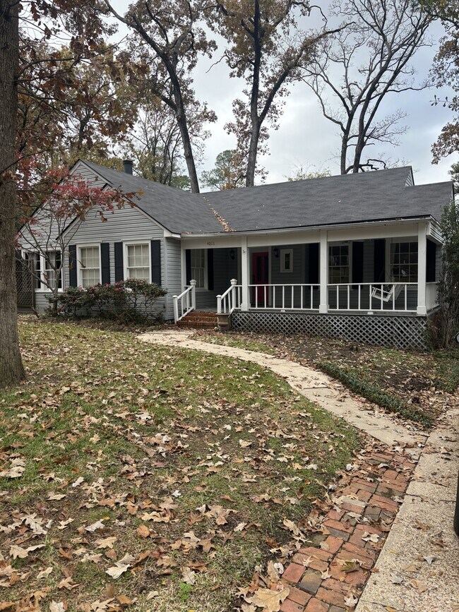 Building Photo - 4026 Richmond Ave