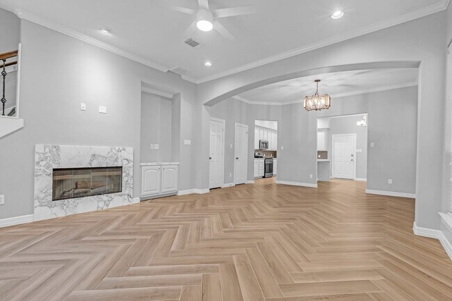 Building Photo - 13527 Brookbluff Ln