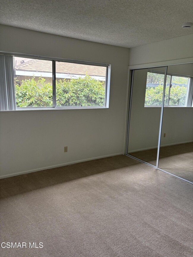 Building Photo - 5780 Lake Lindero Dr