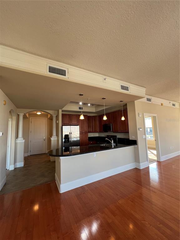 Building Photo - 275 Bayshore Blvd