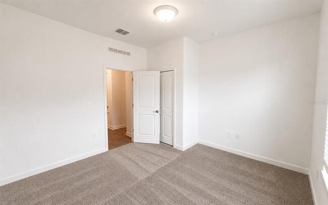 Building Photo - 4744 Waltham Forest Dr
