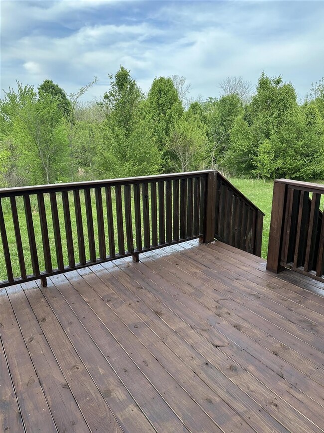 Building Photo - 226 Spg Crk Ave