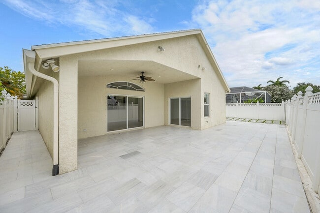 Building Photo - 248 Clocktower Dr