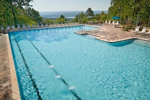 Access to 4 local pools included and an indoor pool available - 601 Dave Creek Pky