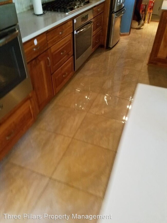 Building Photo - 4 br, 3 bath House - 503 21st SW