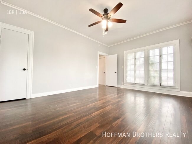 Building Photo - 1836 N Wilton Pl