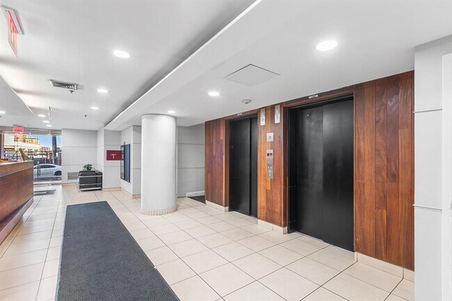 Building Photo - 689 Marin Blvd