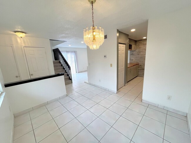 Building Photo - 5151 Picadilly Circus Ct