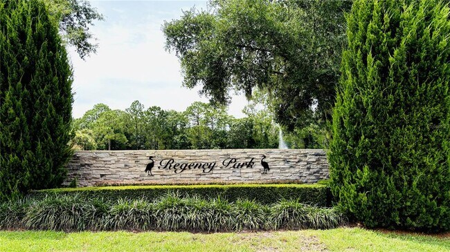 Building Photo - 4454 King Edward Dr