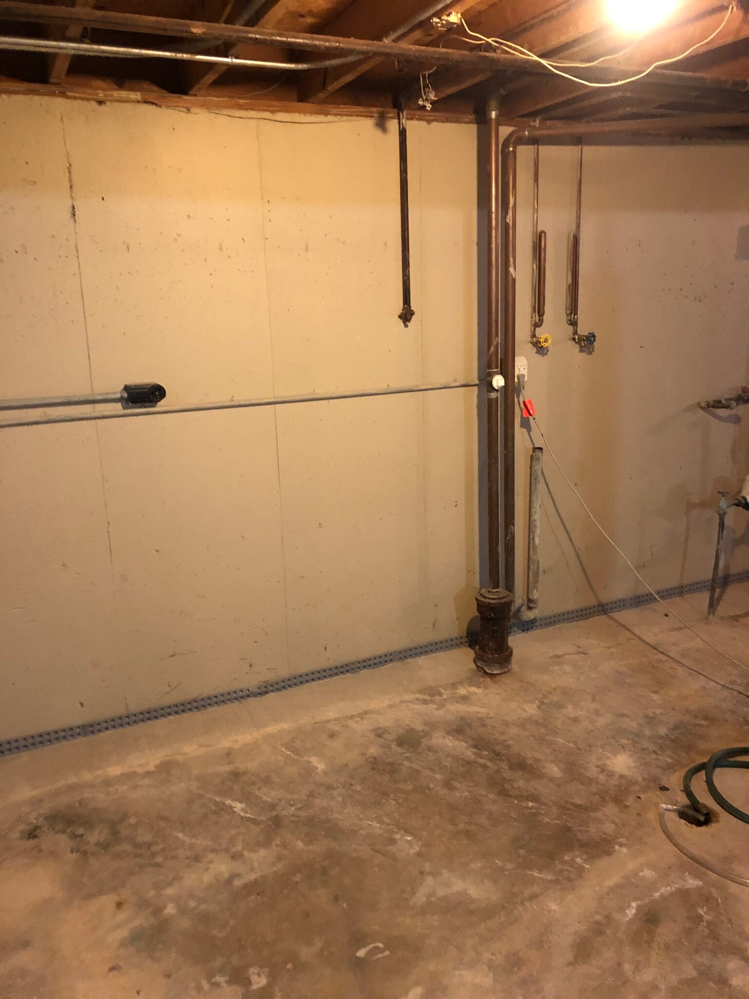 washer / dryer hookups - 234 Coolidge St