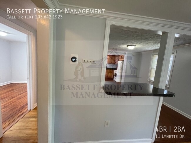 Building Photo - 11 Lynette Dr