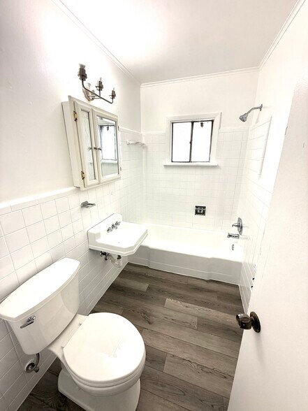 Building Photo - 1212 Brockenbraugh Ct