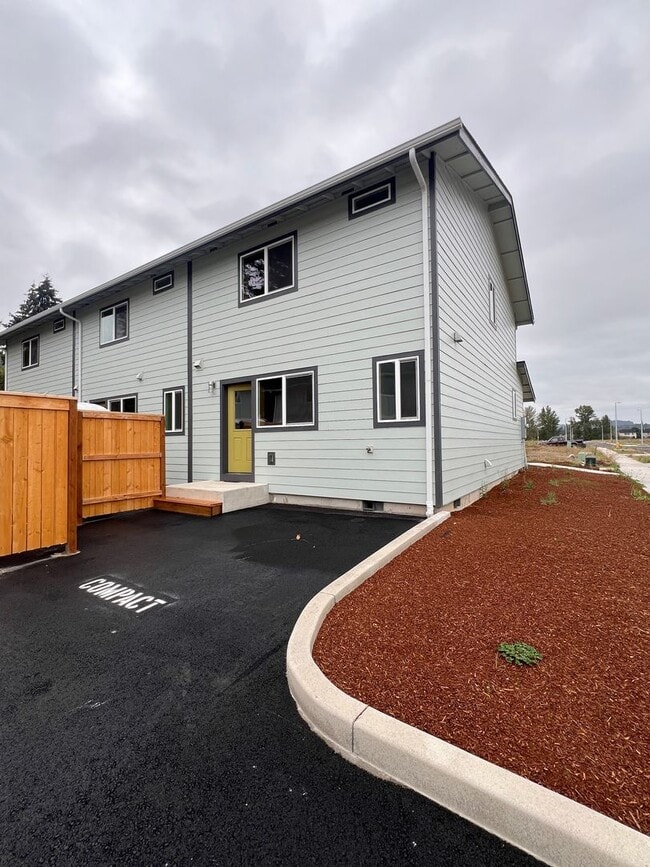 Building Photo - New Construction Two Bedroom!