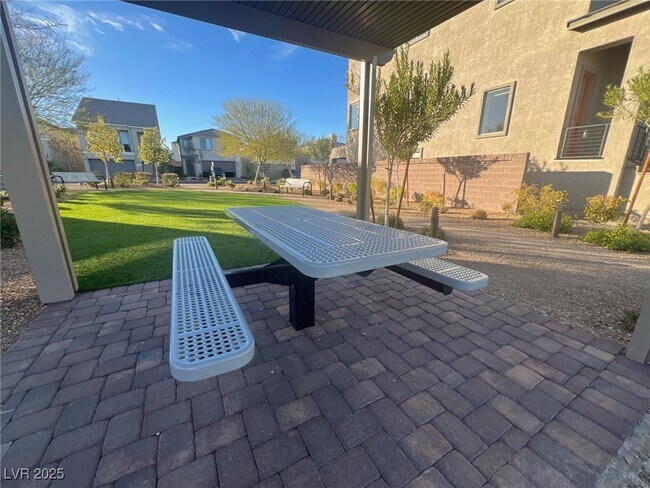 Building Photo - 7939 Terra Barossa St