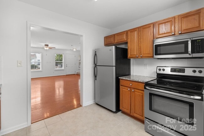 Building Photo - 17311 Villanova Rd
