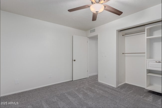 Building Photo - 5105 N Granite Reef Rd