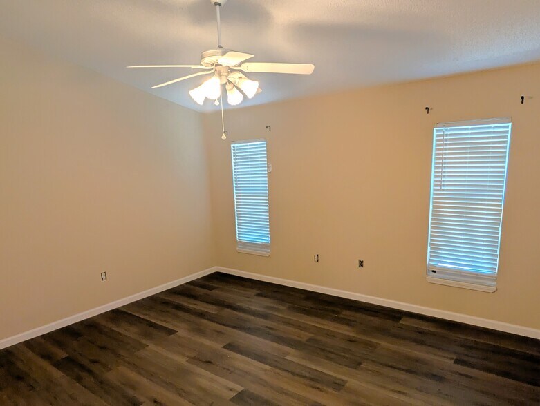 Building Photo - 3815 Sugar Creek Ct