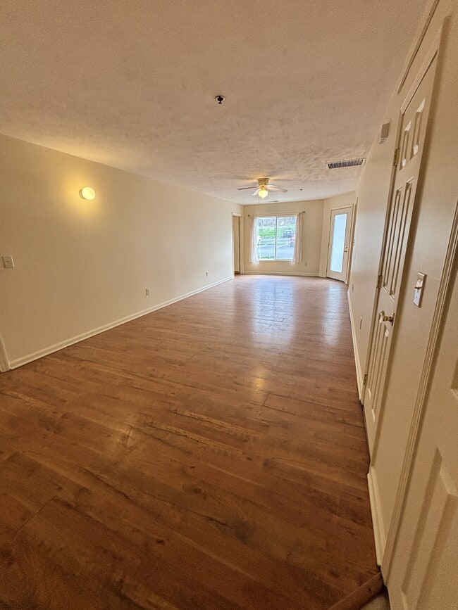 Building Photo - 1101 University Commons Dr