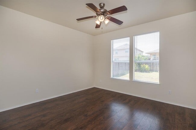 Building Photo - 333 Stella Gold Street