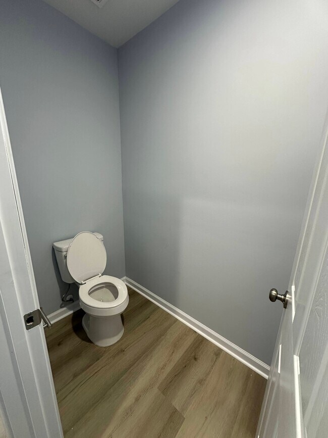 Building Photo - 517 Cardamon Ct