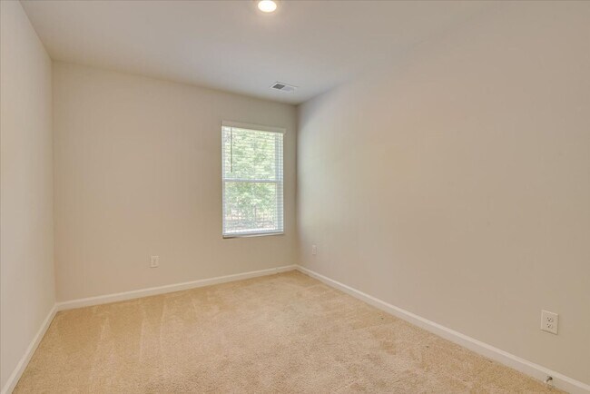 Building Photo - 846 Quaint Parish Cir