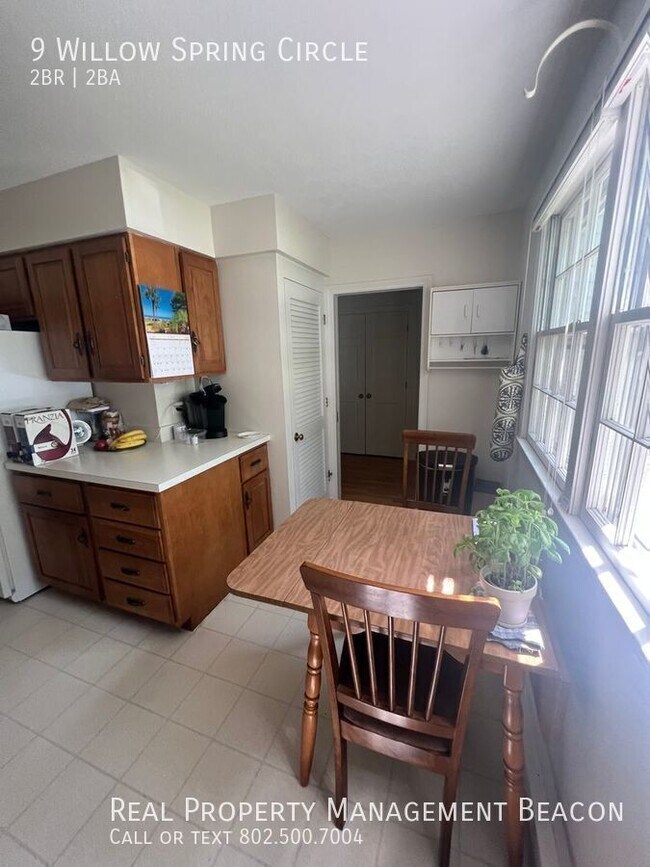 Building Photo - 9 Willow Spring Cir