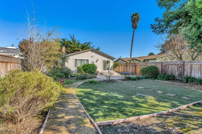 Building Photo - 2668 Quartz St