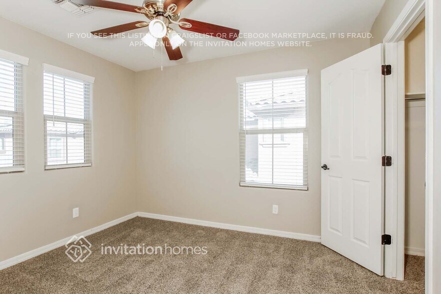 Building Photo - 227 N Scott Dr