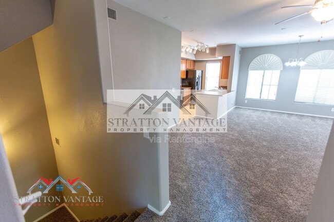 Building Photo - 900 S 94th St