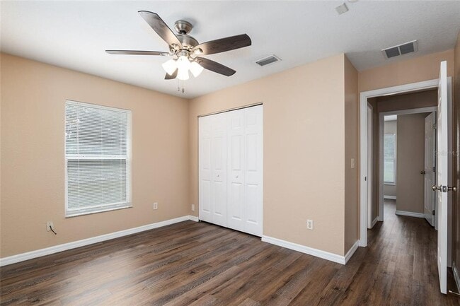Building Photo - 2 Hemlock Radial Ct