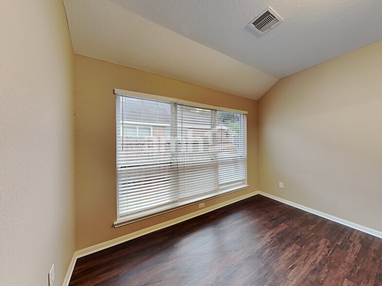 Building Photo - 22722 Canyonback Ct