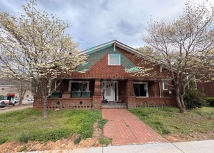 Building Photo - 113 S 2nd Ave