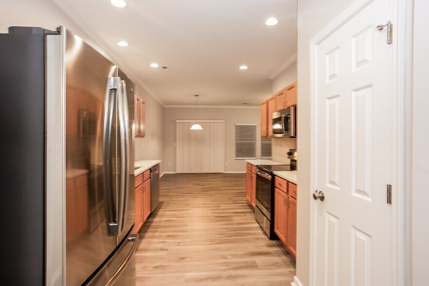 Building Photo - 4611 Meadowfield Rd