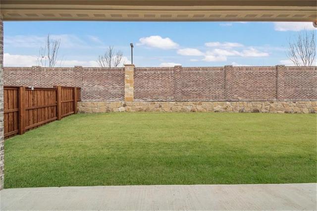 Building Photo - 860 Avery St