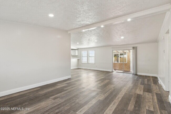 Building Photo - 97119 Diamond St