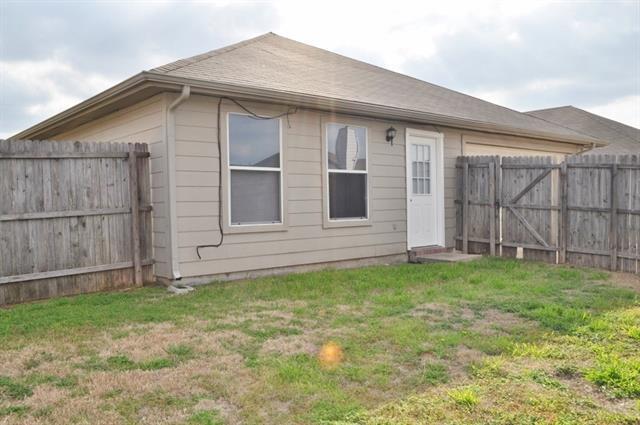 Building Photo - 9713 Brierwood Ln