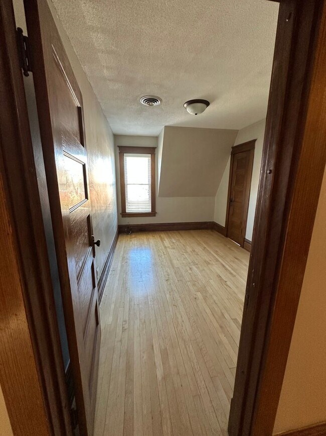 Building Photo - 139/141 6th St NW