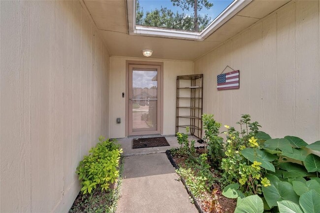 Building Photo - 23835 Griffin House Ln