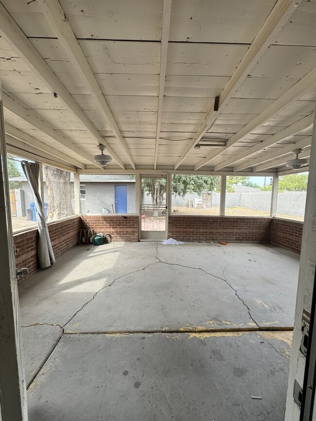 Building Photo - 6132 N 16th Dr