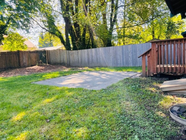 Building Photo - Eastside Olympia/ Must See! Available Now-2bd 1bath