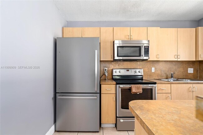 Building Photo - 760 NW 80th St