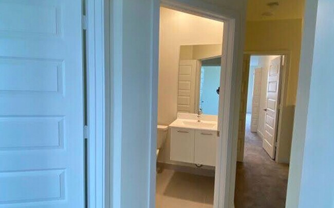 Building Photo - 6425 NW 103rd Pl